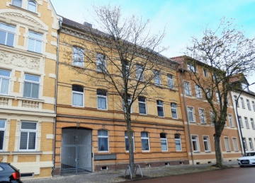 Exclusive mandate | Refurbished old MFH near Magdeburg - 1 (21611)