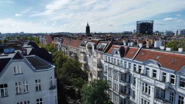Stately old stucco building in Schöneberg near Gustav-Müller-Platz - Luftbild (19739)