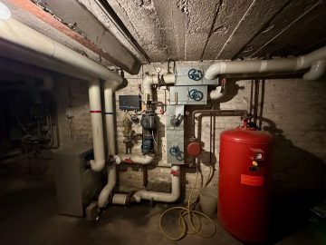 IST-Rendite 6,16%: Größtenteils modernisiertes WGH in Berlin-Mitte - Keller (24881)