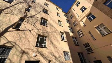 Well-maintained apartment on the border to Prenzlauer Berg - Rückseite (25072)