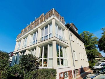 Sole mandate | Well-maintained new-build urban villa on the border to Lichtenrade - Außenaufnahme (24543)