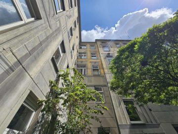 Exclusive mandate | Refurbished residential old building - Ausblick (24673)