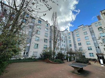 Exklusivauftrag | 5,96% Rendite | Top-gepflegtes MFH nahe Mauerpark - Rückansicht (25769)