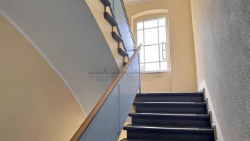 Exclusive mandate | 6% target yield | Top-maintained MFH near the old town of Köpenick - Treppenaufgang (25812)