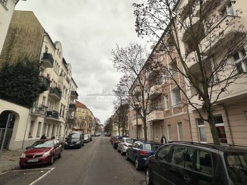 6.62% actual yield | Well-maintained old MFH - Umfeld (22151)