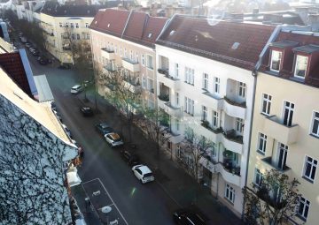 6.62% actual yield | Well-maintained old MFH - Luftbild Front (22127)